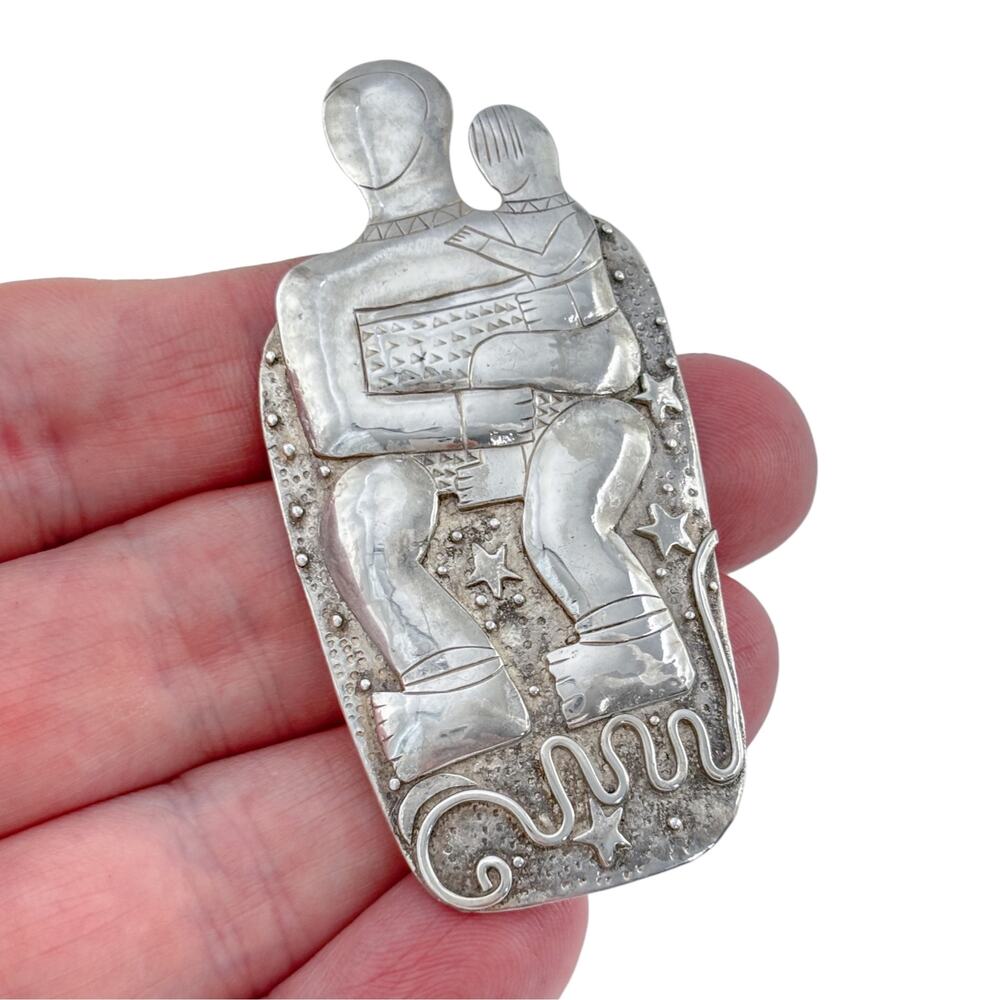 Vintage Sterling Silver 925 Modernist Figural Embracing Couple Brooch